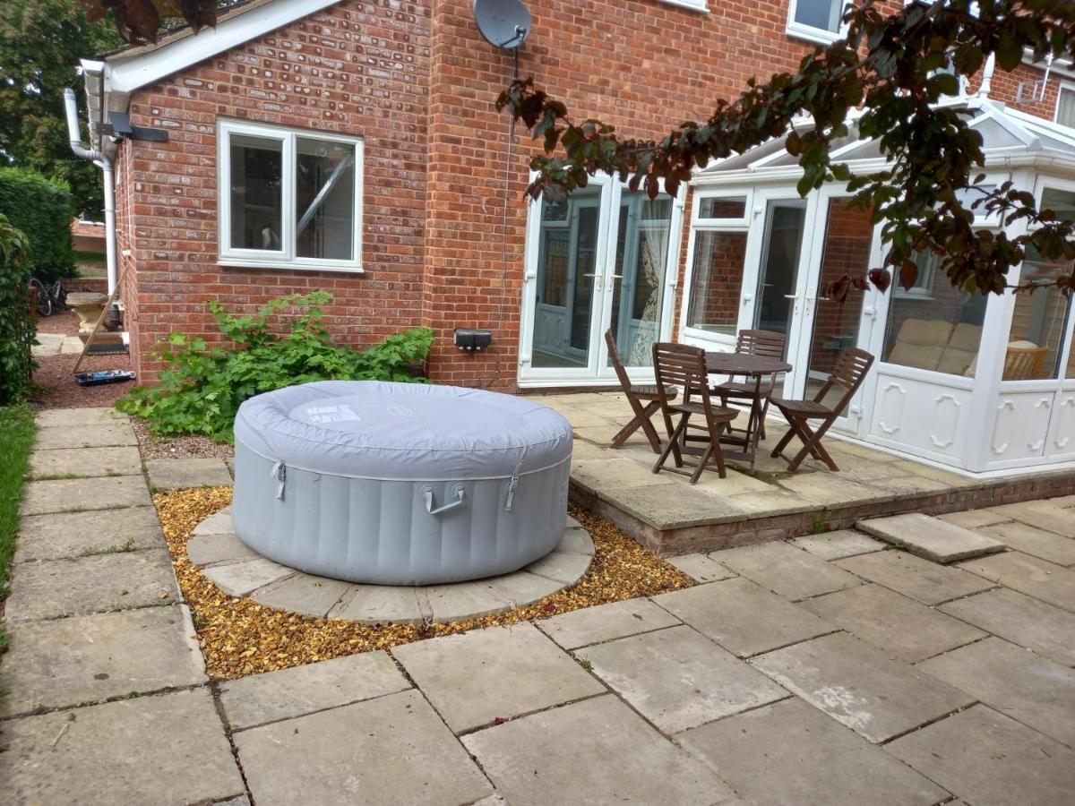 Leominster 3 Bedroom House Parking Garden Private Экстерьер фото